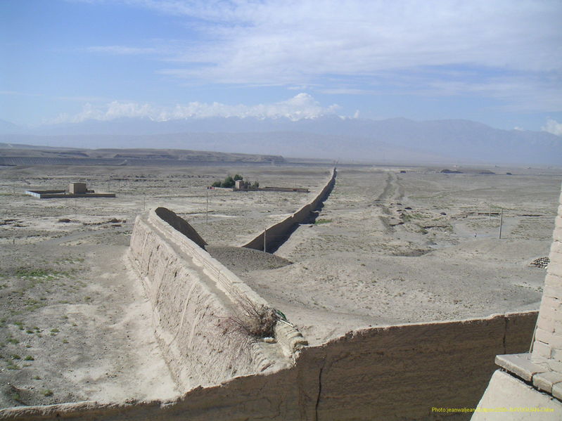 Prolongement du mur